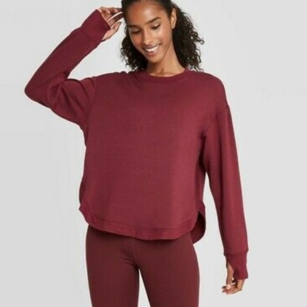 JoyLab Cozy Curved Hem Pullover - Burgundy